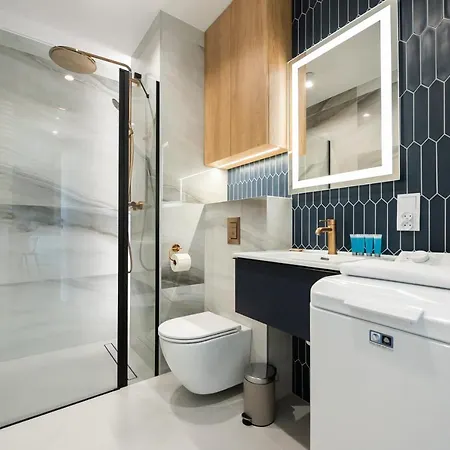 Апартаменты New Comfort 1221 *